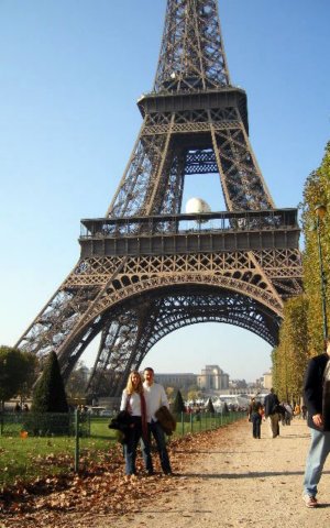 eiffeltowerinthedaytime.jpg