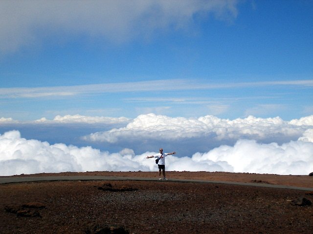 _haleakalatop2.jpg