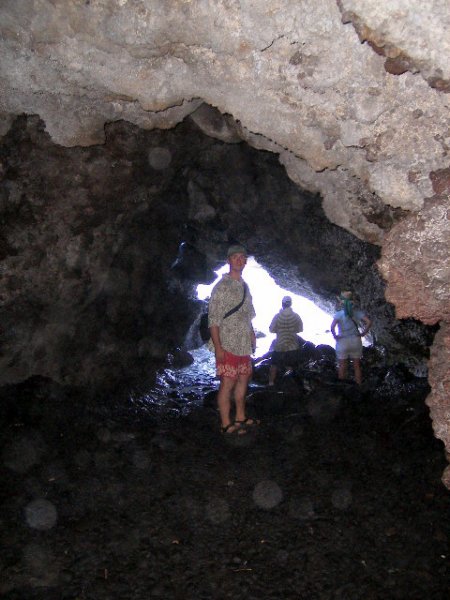 _waianapanapacave.jpg