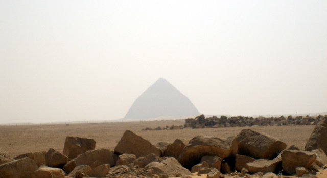 a_bentpyramid.jpg