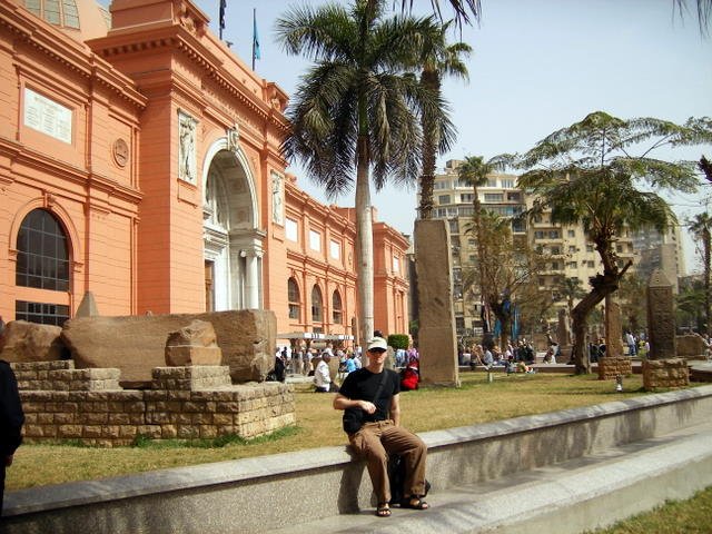 c_mattoutsidemuseum.jpg