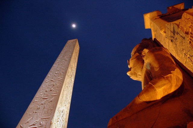 o_moonobelisk2.jpg