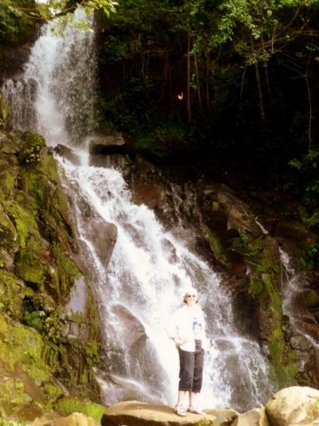 _waterfall1.jpg