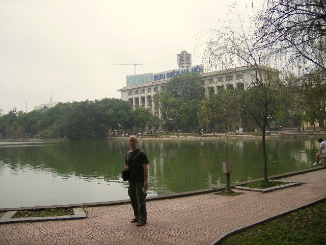 hoankiemlake2.jpg