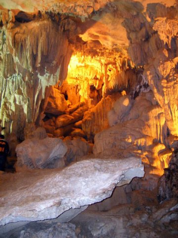 morestalactites.jpg