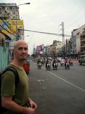 saigonsidewalk.jpg